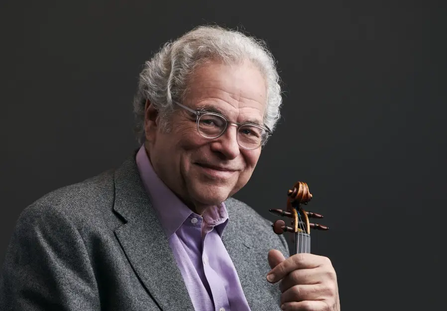 A Legendary Sound: Itzhak Perlman Takes the Stage